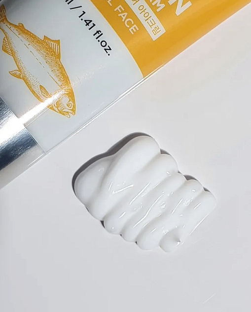 Крем для кожи вокруг глаз с маслом лосося LEBELAGE EYE CREAM NUTRI SALMON, 40 мл