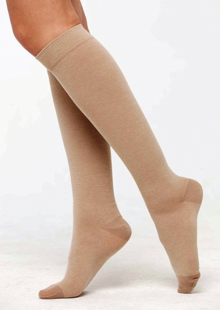 Чулки компрессионные до колена 1 класс с закрытым мыском